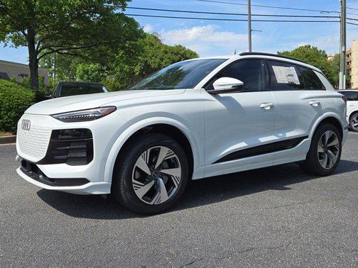 2025 Audi Q6 e-tron Premium Plus quattro