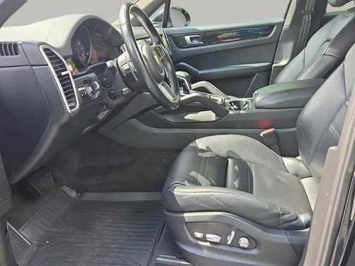 2019 Porsche Cayenne Base