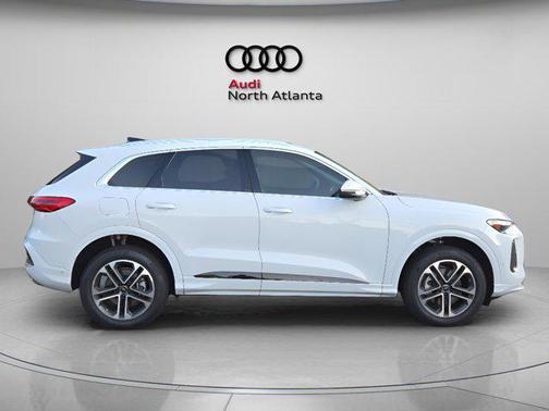 2025 Audi Q5 Premium