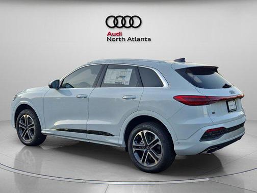 2025 Audi Q5 Premium