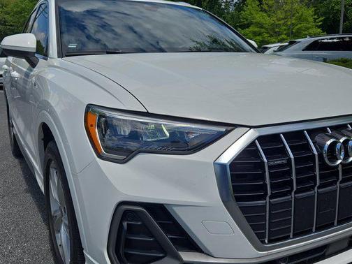 2022 Audi Q3 45 S line Premium
