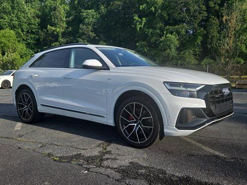 2019 Audi Q8 3.0T Premium Plus