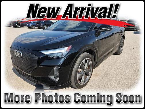 2024 Audi Q4 e-tron Premium 55 quattro