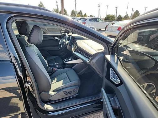 2024 Audi Q4 e-tron Premium 55 quattro