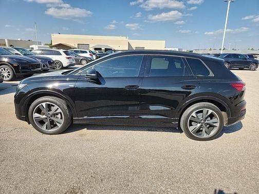 2024 Audi Q4 e-tron Premium 55 quattro