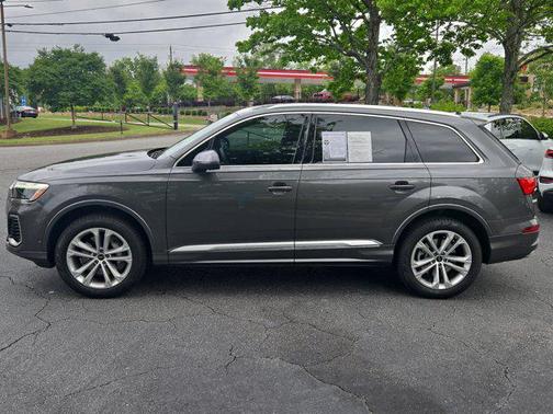 2025 Audi Q7 45 Premium Plus