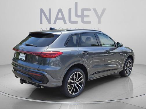 Daytona Gray Metallic 2026 Audi Q5 Premium Plus TFSI quattro S tronic