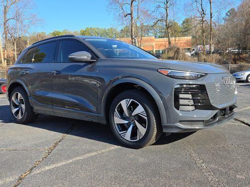 2025 Audi Q6 e-tron Premium Plus quattro
