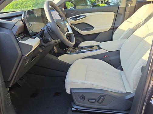 2025 Audi Q6 e-tron Premium Plus quattro