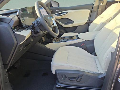 2025 Audi Q6 e-tron Premium Plus quattro