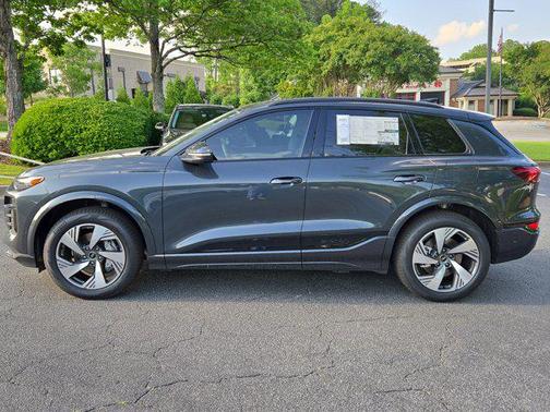 2025 Audi Q6 e-tron Premium Plus quattro