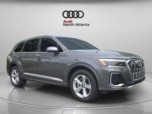 2025 Audi Q7 45 Premium