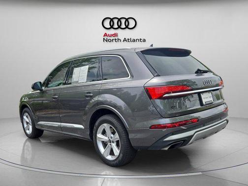 2025 Audi Q7 45 Premium