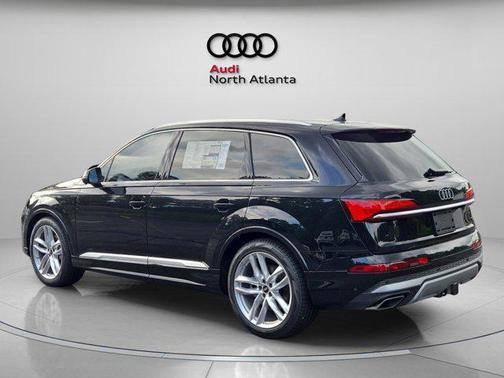 2025 Audi Q7 55 Premium Plus