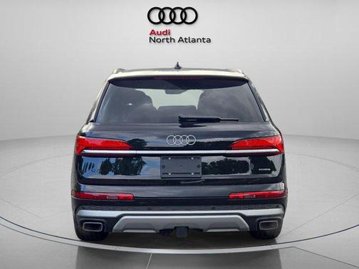 2025 Audi Q7 55 Premium Plus