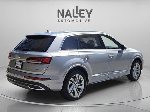 2022 Audi Q7 45 Premium
