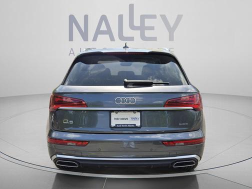 Daytona Gray Pearl Effect 2022 Audi Q5 45 S line Premium