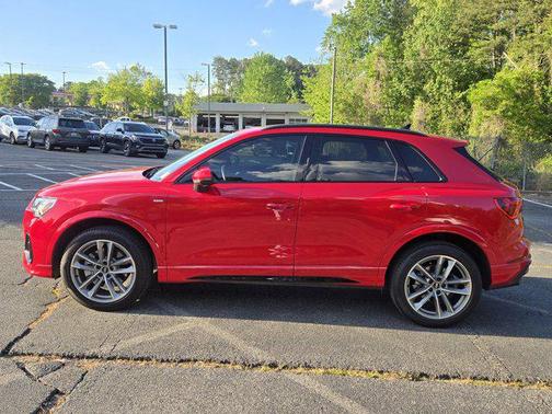 Tango Red Metallic 2023 Audi Q3 Premium 45 TFSI S line quattro Tiptronic