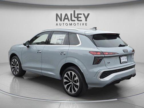 Arrow Gray Pearl Effect 2026 Audi Q3 TFSI quattro S tronic