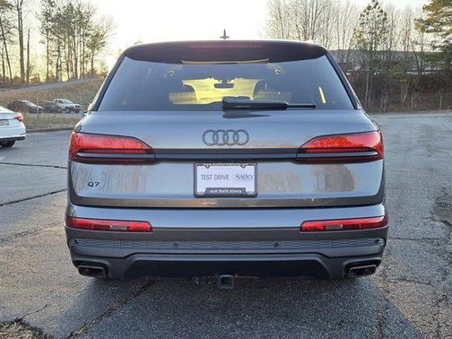 2025 Audi Q7 55 Prestige