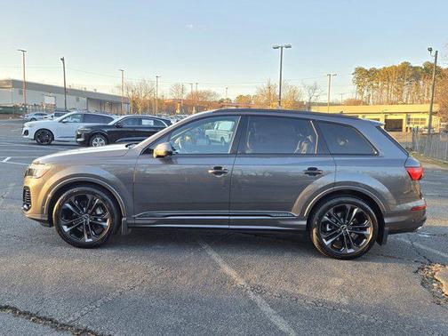 2025 Audi Q7 55 Prestige