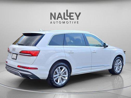 2025 Audi Q7 55 Premium Plus