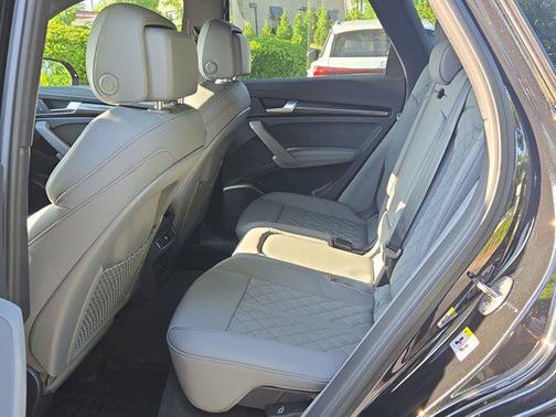 2025 Audi SQ5 3.0T Premium Plus