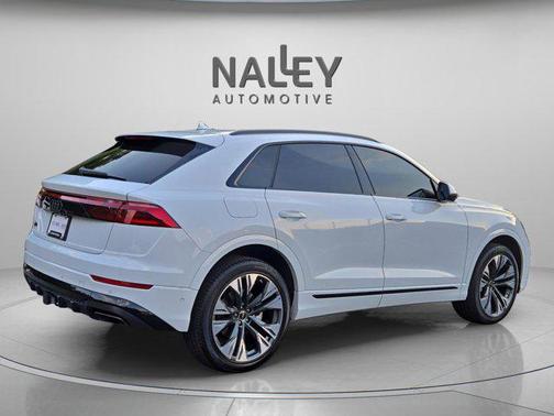 2025 Audi Q8 55 Premium Plus