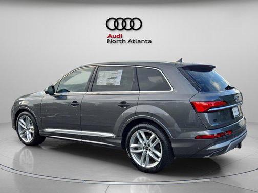 2025 Audi Q7 55 Premium Plus