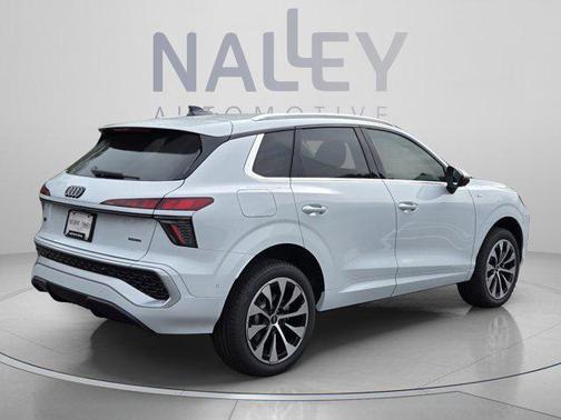 Glacier White Metallic 2026 Audi Q3 S line