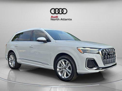 2025 Audi Q7 45 Premium Plus
