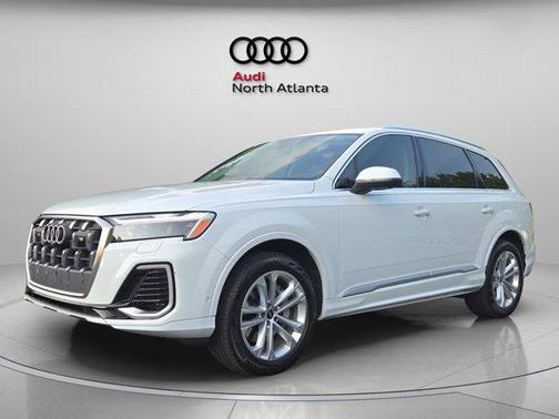 2025 Audi Q7 45 Premium Plus