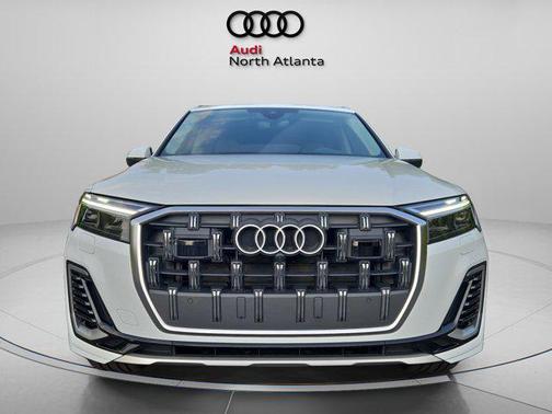 2025 Audi Q7 45 Premium Plus