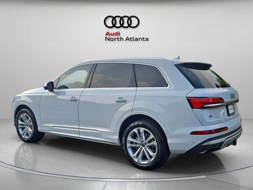 2025 Audi Q7 45 Premium Plus