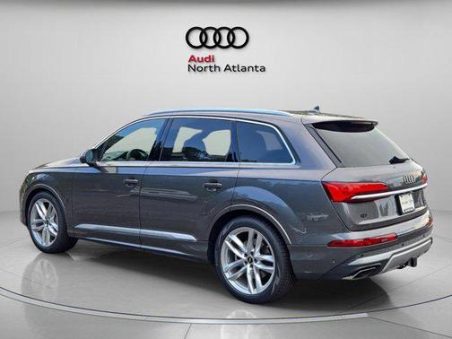 2025 Audi Q7 55 Premium Plus