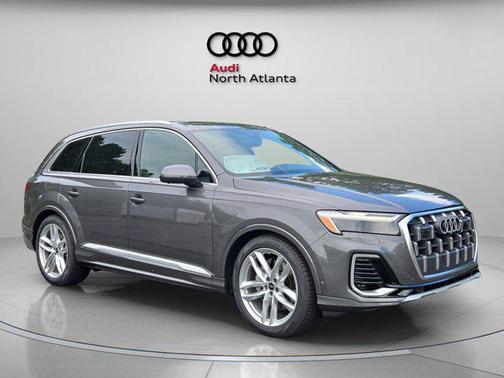 2025 Audi Q7 55 Premium Plus