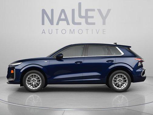 Navarra Blue Metallic 2026 Audi Q3 TFSI quattro S tronic