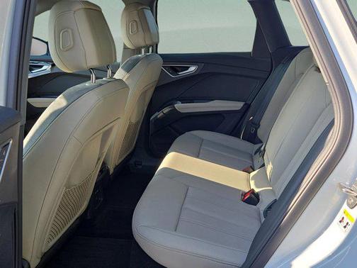 2025 Audi Q4 e-tron Premium 45 RWD
