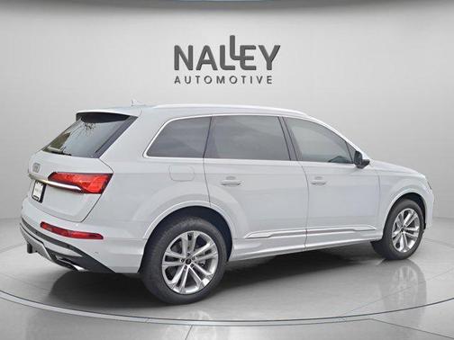 2025 Audi Q7 55 Premium Plus