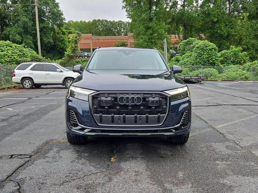 2025 Audi Q7 55 Premium Plus