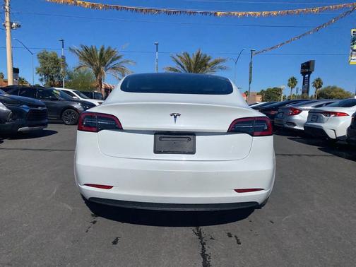 2022 Tesla Model 3 Standard Range