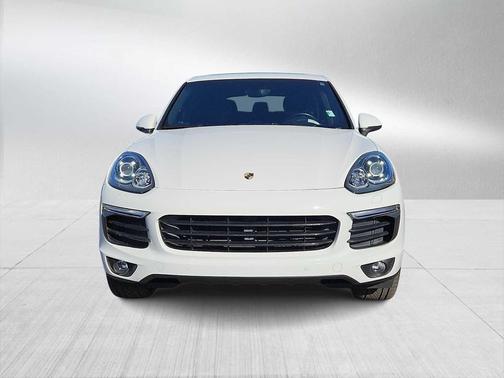 2017 Porsche Cayenne Platinum Edition