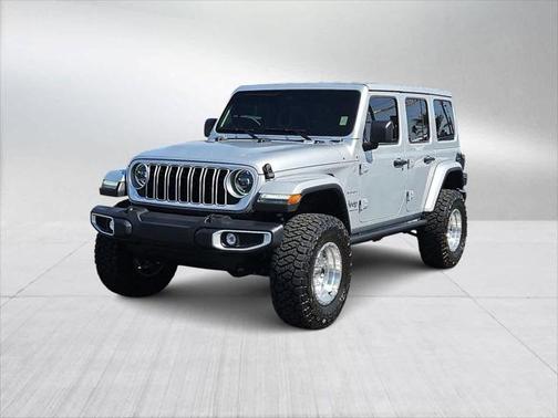 2024 Jeep Wrangler 4-Door Sahara 4x4