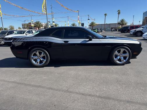 2013 Dodge Challenger SXT