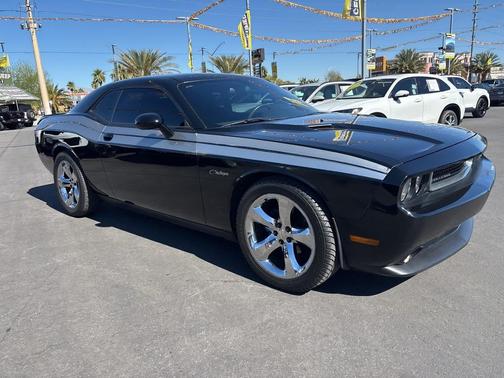 2013 Dodge Challenger SXT