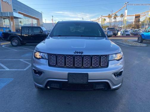 2019 Jeep Grand Cherokee Altitude