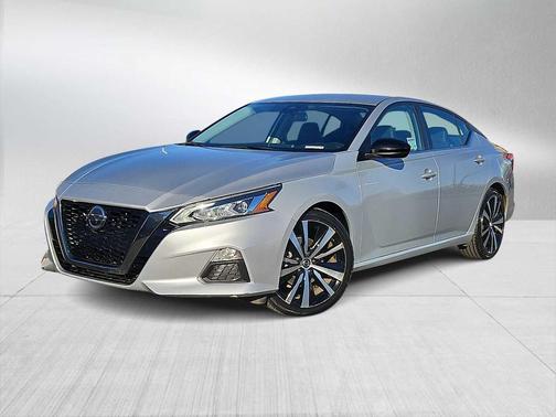 2021 Nissan Altima SR FWD