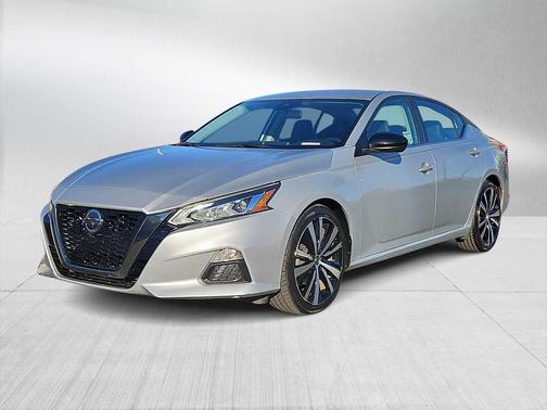 2021 Nissan Altima SR FWD