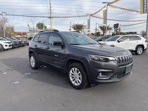 2022 Jeep Cherokee Latitude Lux