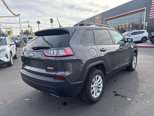 2022 Jeep Cherokee Latitude Lux